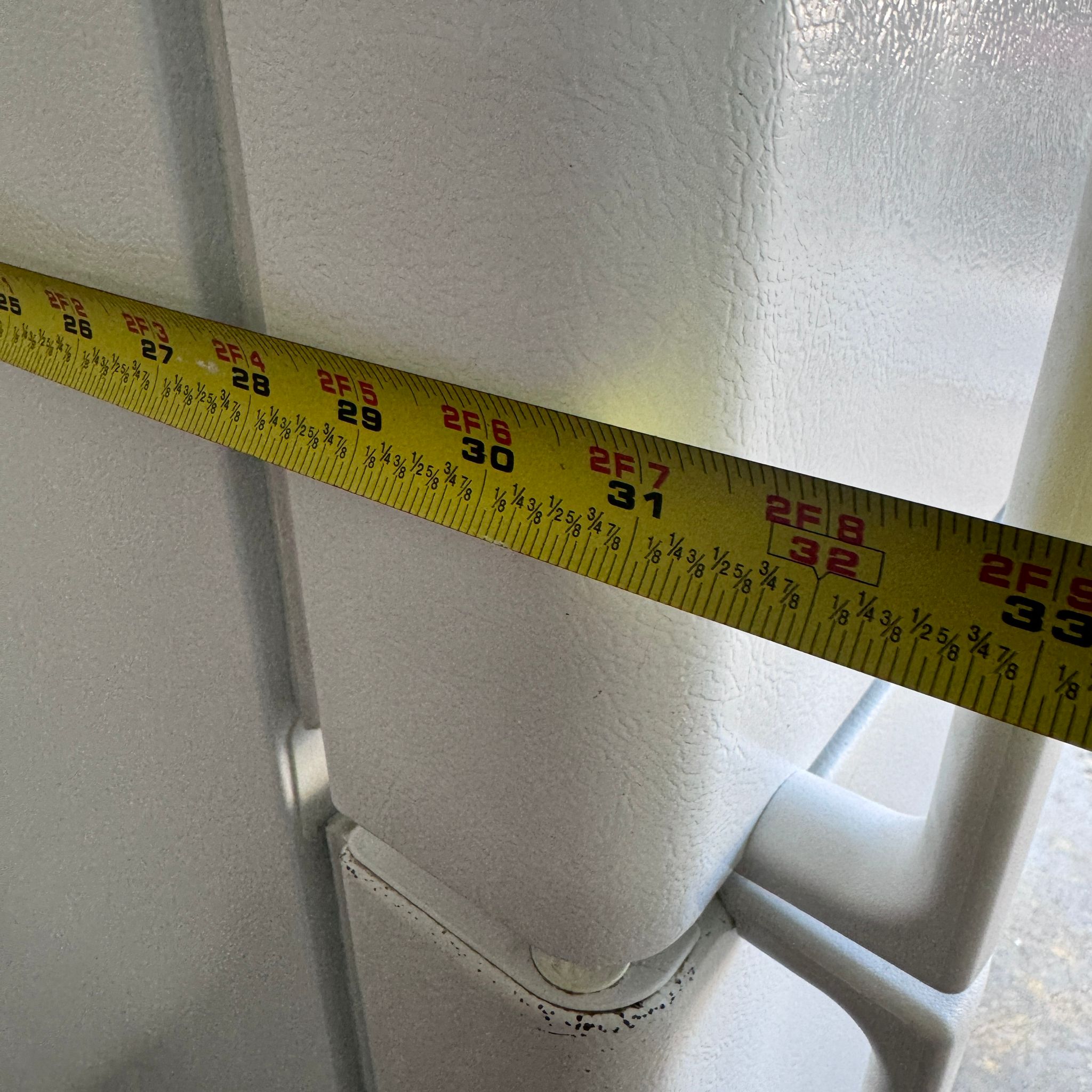 GE Top and Bottom Refrigerator GE Top and Bottom Refrigerator